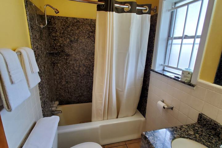 Room 14 of 14