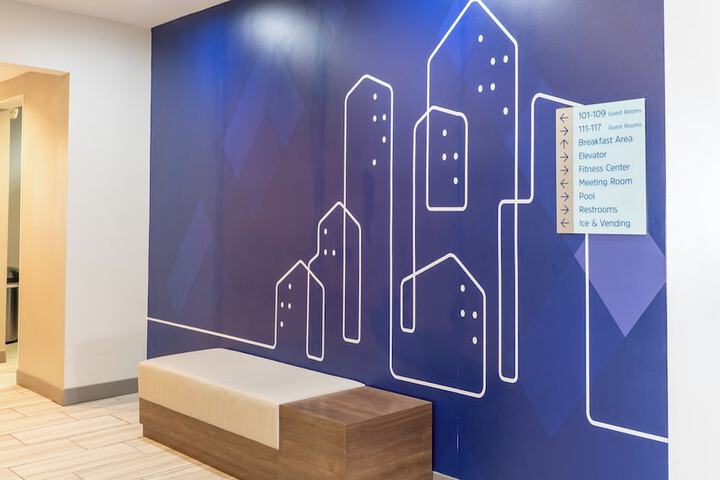 Holiday Inn Express Hotel & Suites ANDERSON NORTH by IHG