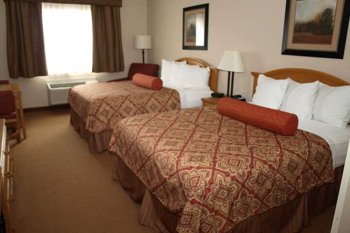 Savanna Inn & Suites