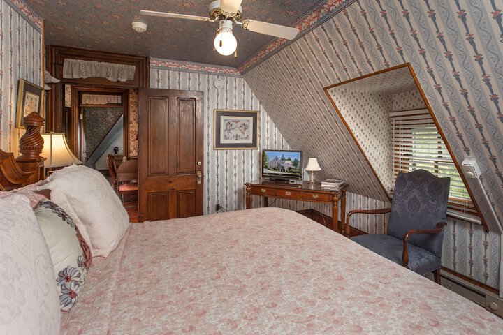 Room 16 of 79