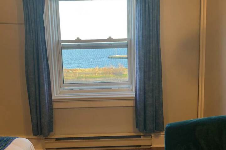 Room 81 of 135