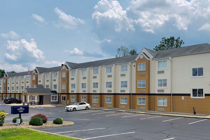 Microtel Inn & Suites by Wyndham Charleston WV