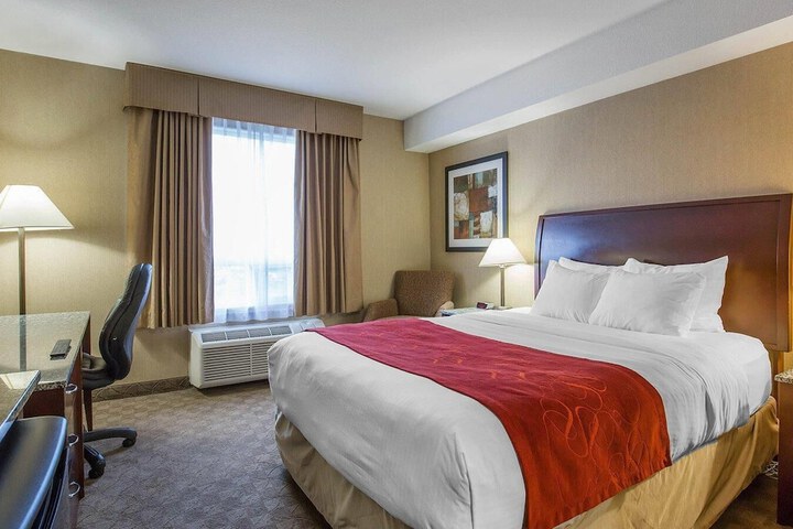 Comfort Inn & Suites