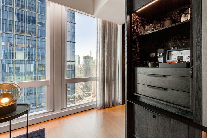 Room 73 of 141