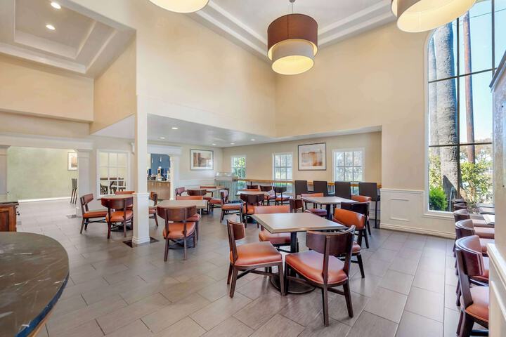 Best Western Plus Newport Mesa Inn