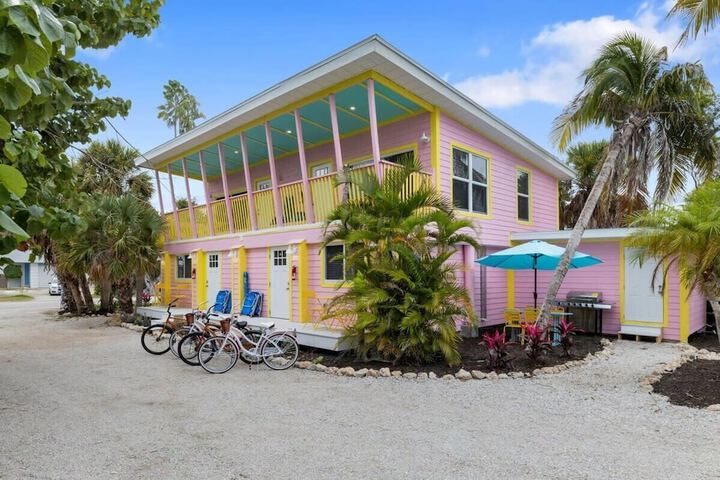 THE Palmview AND Sandpiper Inns