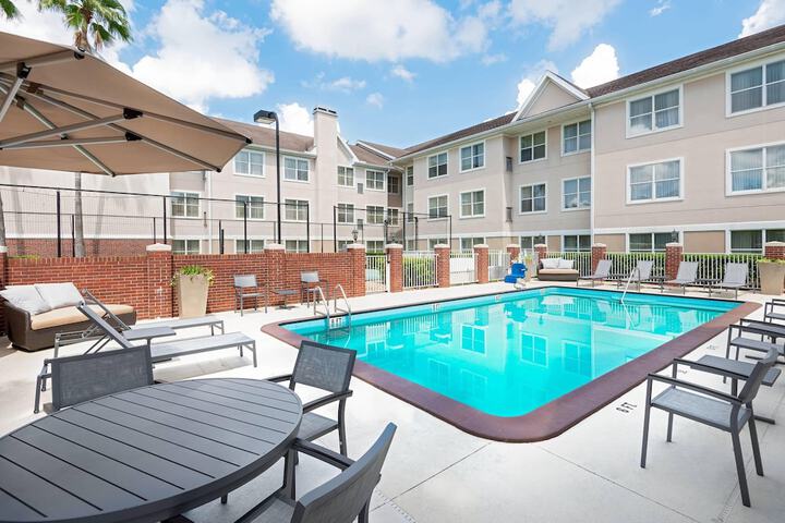 Pool 5 of 26
