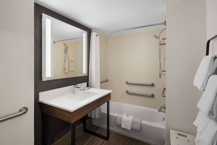 La Quinta Inn & Suites by Wyndham Kennewick