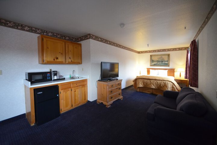 Room 34 of 40