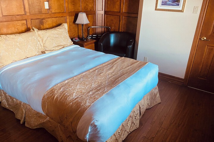 Room 35 of 52