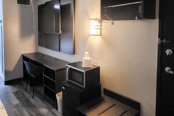 Room 22 of 40