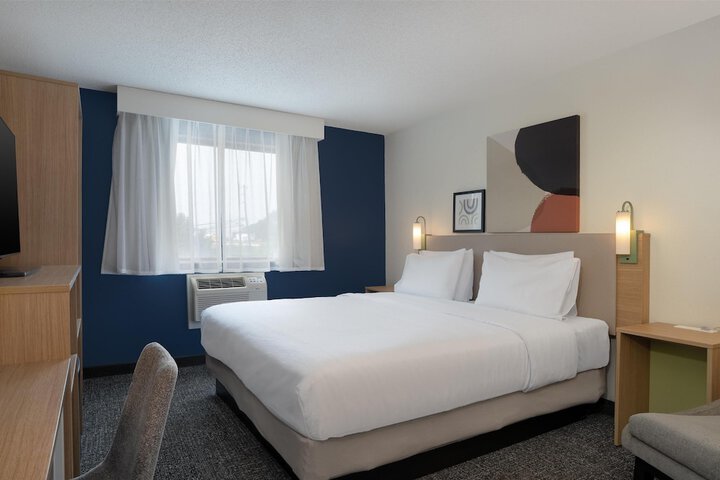 Spark by Hilton Carlisle South
