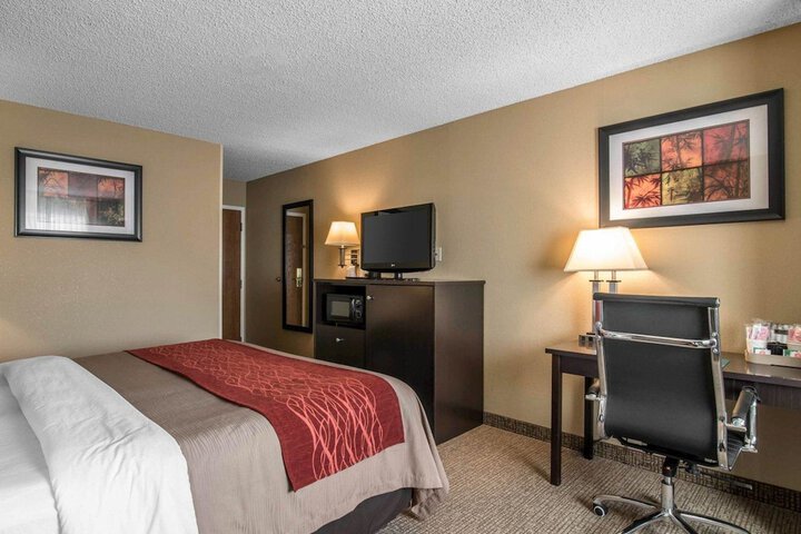Room 10 of 35