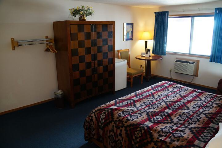 Room 18 of 35