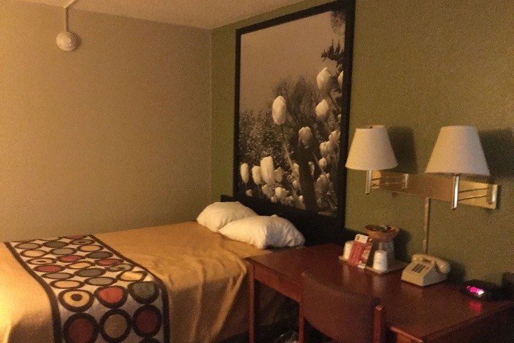 Super 8 by Wyndham Youngstown / Austintown