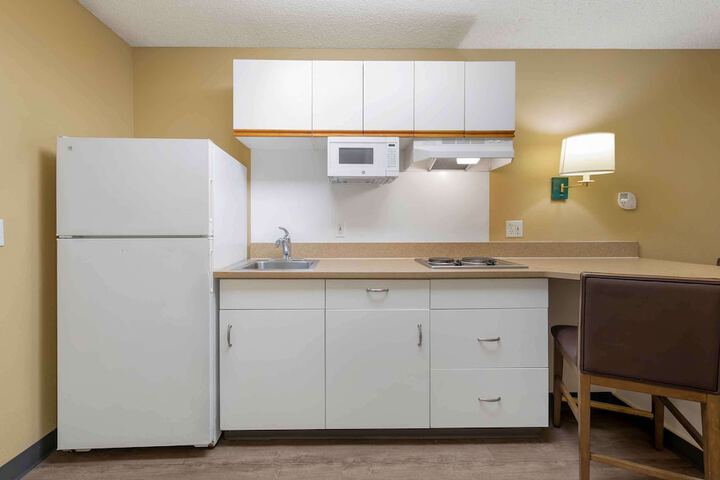 Room 15 of 33