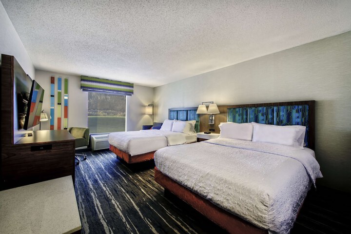 Room 20 of 35