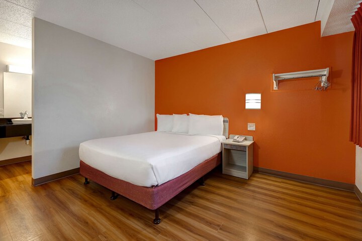 Room 20 of 25