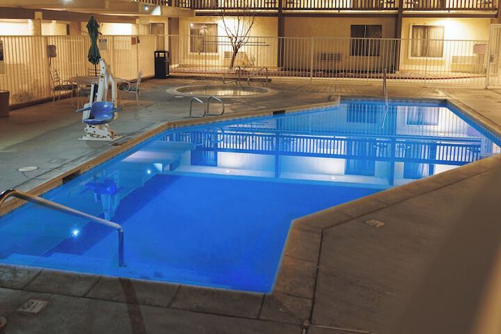 Pool 7 of 30