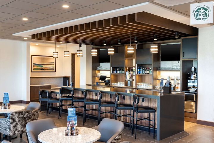 Hyatt Place Flint / Grand Blanc
