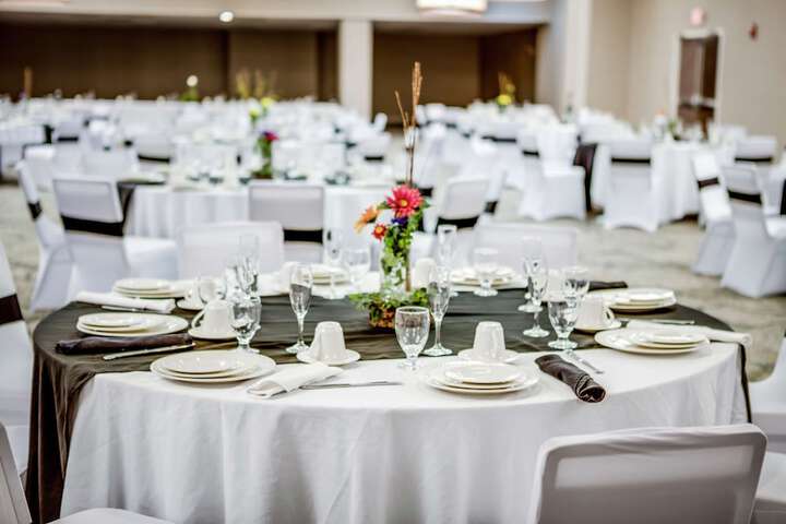 DoubleTree by Hilton Huntington