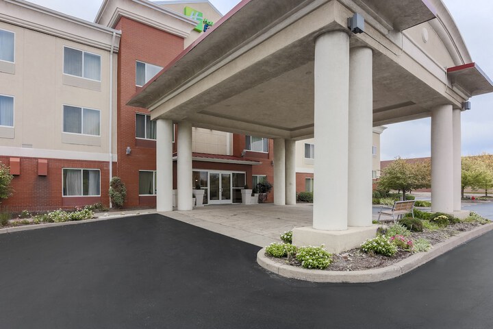 Hotel 6 of 55
