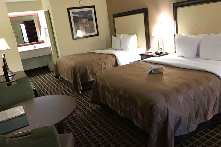 Room 12 of 21