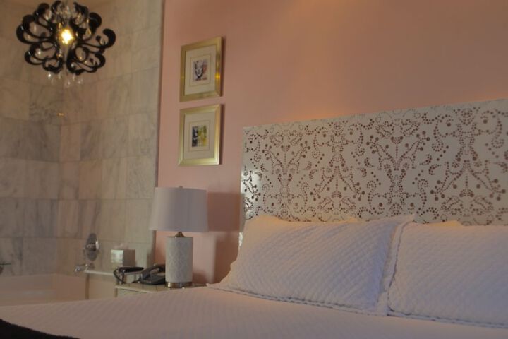 Room 15 of 130