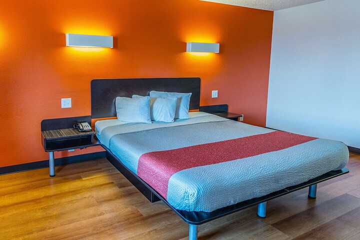 Motel 6 Waxahachie TX