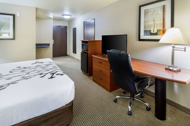 Room 39 of 46