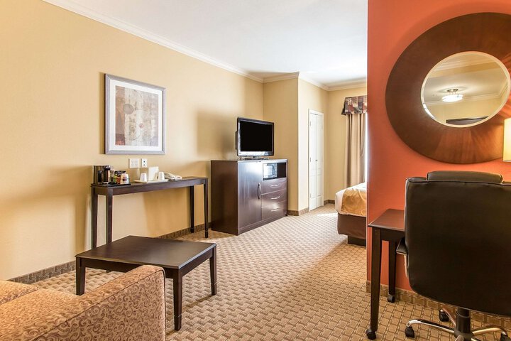 Room 19 of 36