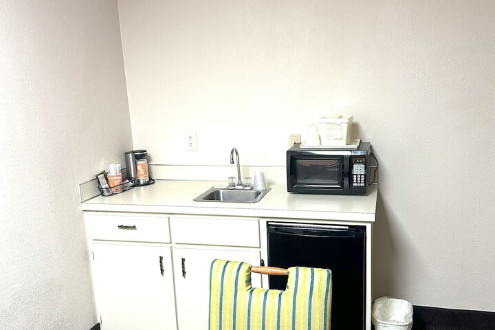 Room 30 of 163