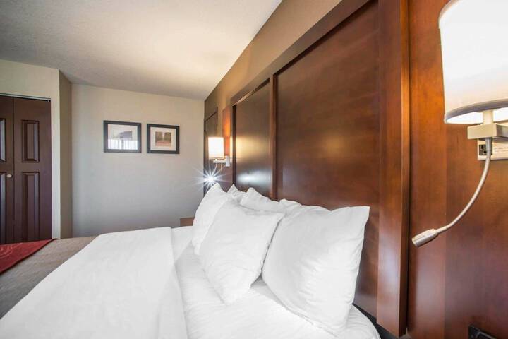 Quality Inn & Suites Boonville - Columbia