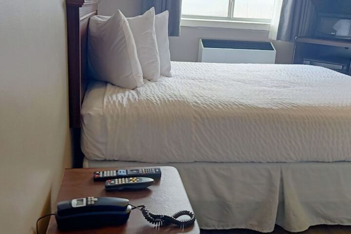 Room 19 of 35