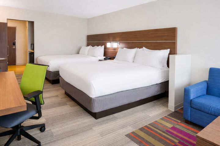 Holiday Inn Express & Suites Des Moines Downtown by IHG