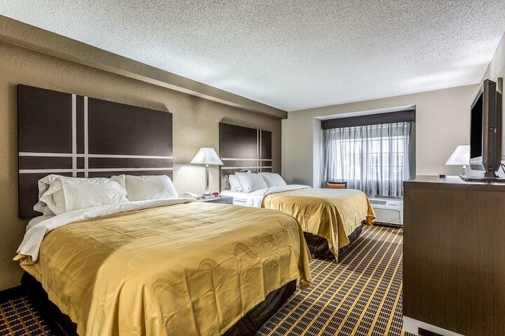 Room 18 of 37