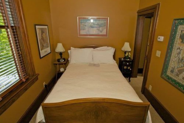 Room 26 of 43