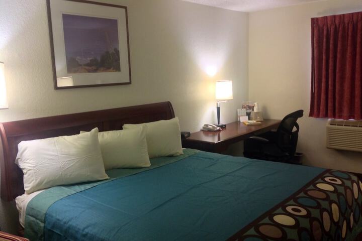 Room 7 of 23