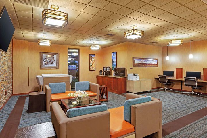 Hotel Interior 7 of 59