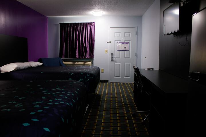 Room 21 of 30