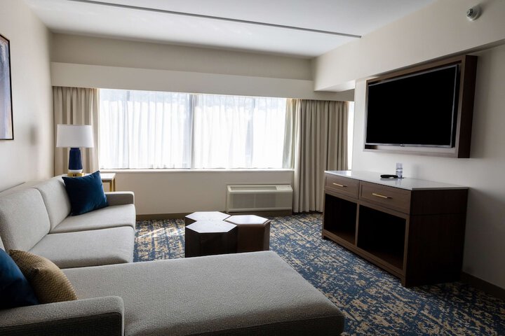 Room 19 of 105
