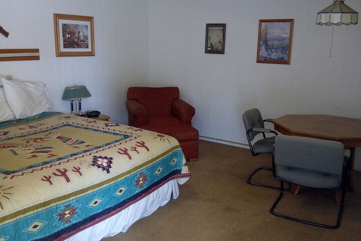 Room 15 of 37