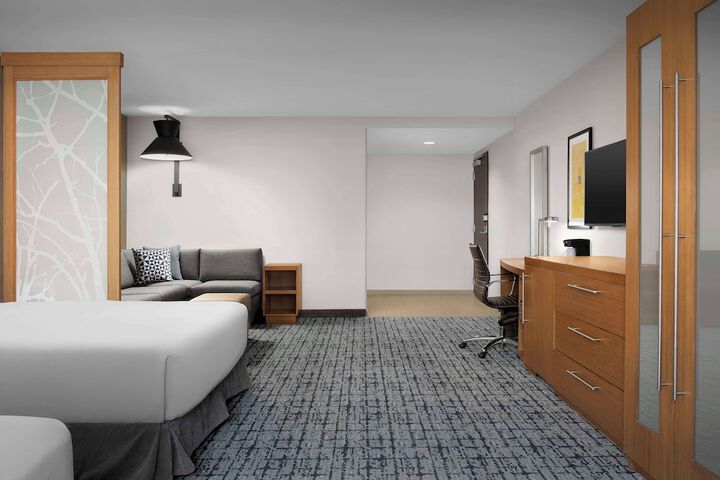 Hyatt Place Boulder / Pearl Street