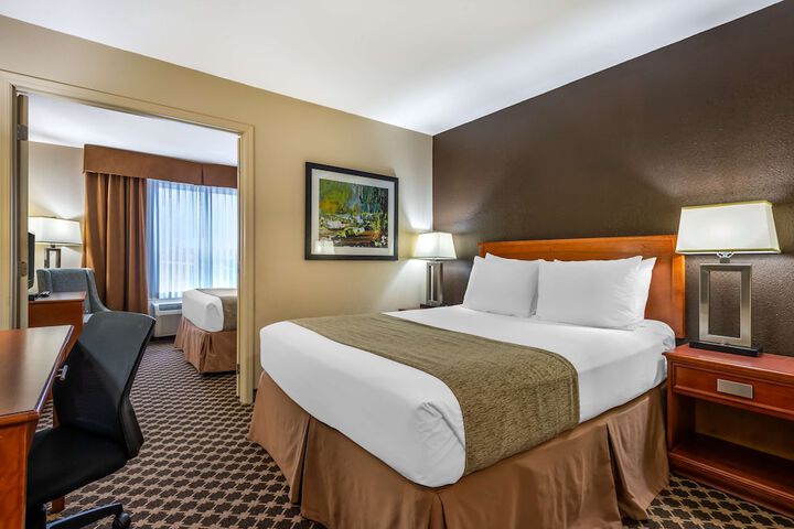 Best Western Strathmore Inn