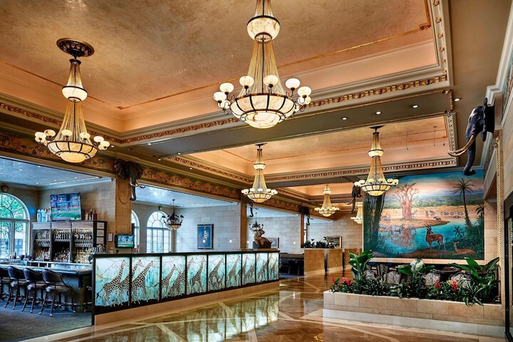 The Davenport Tower Autograph Collection