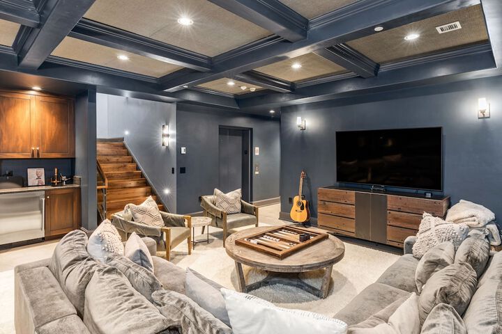 Element 52 Auberge Collection
