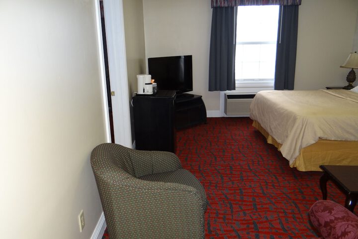 Room 64 of 116