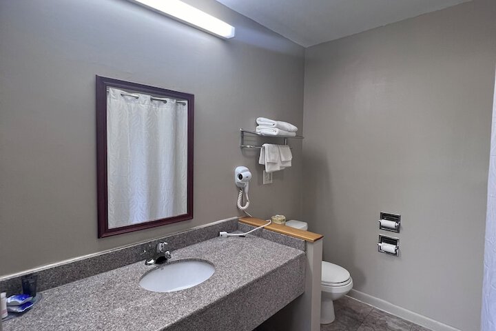 Room 43 of 68