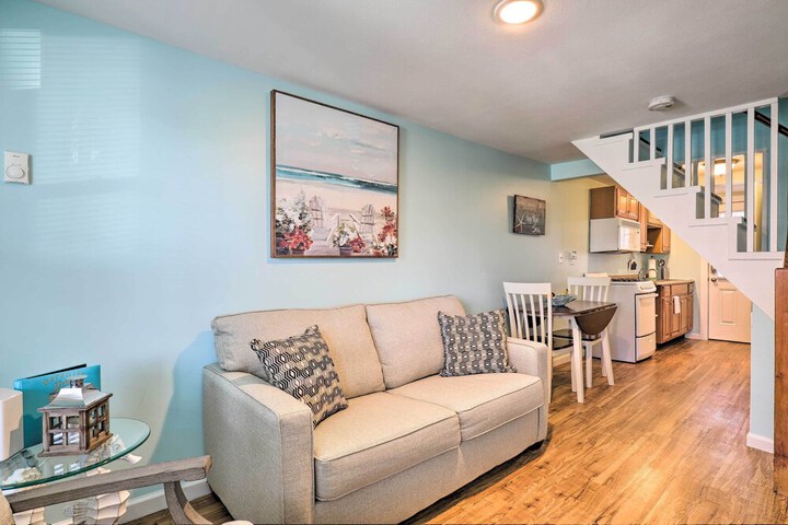 Seaside Escape w / Porch + Direct Beach Access
