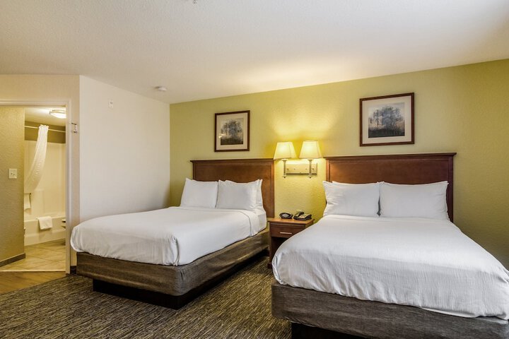 Room 34 of 60